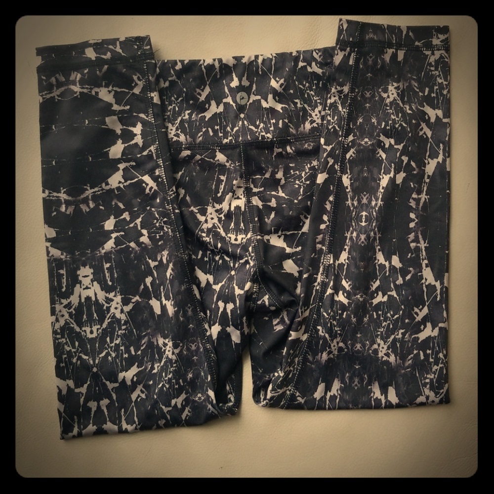 Pattern leggings